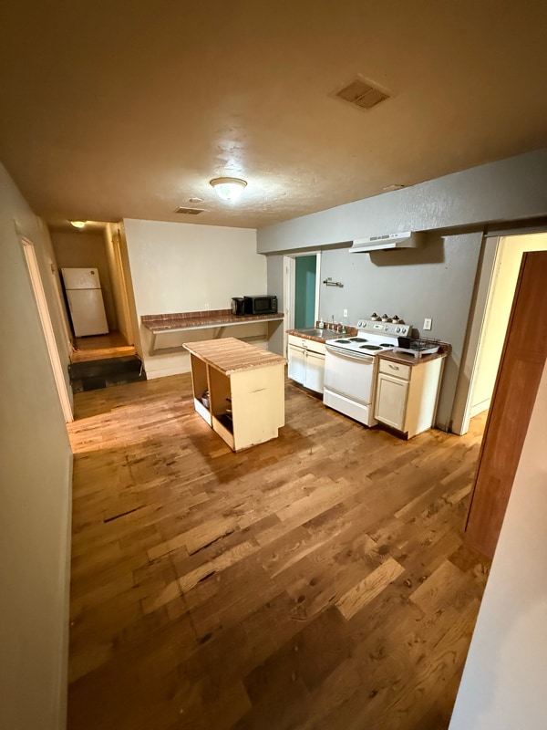 Photo - 123.5 S Latah St