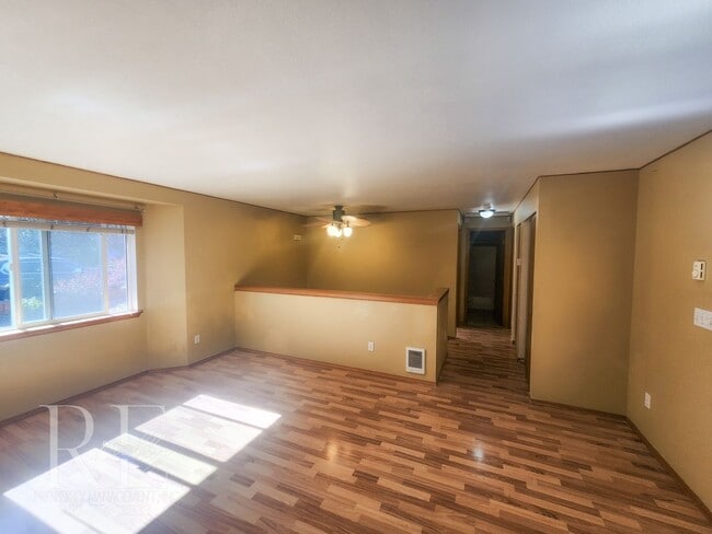 Photo - MILITARY DISCOUNT - $75/MO OFF!!