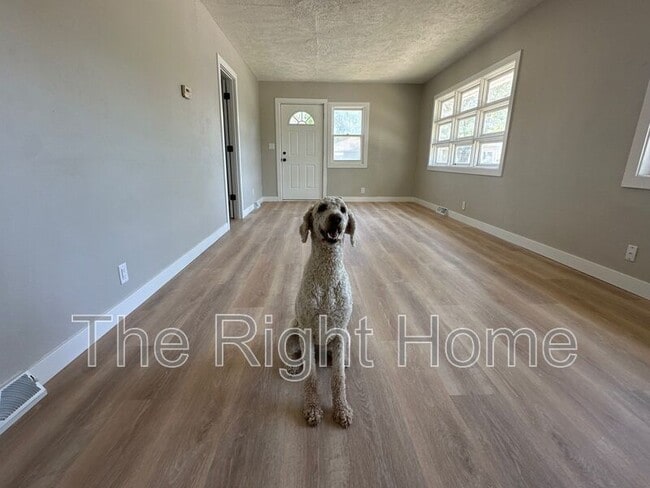 Photo - 4525 N 70th St