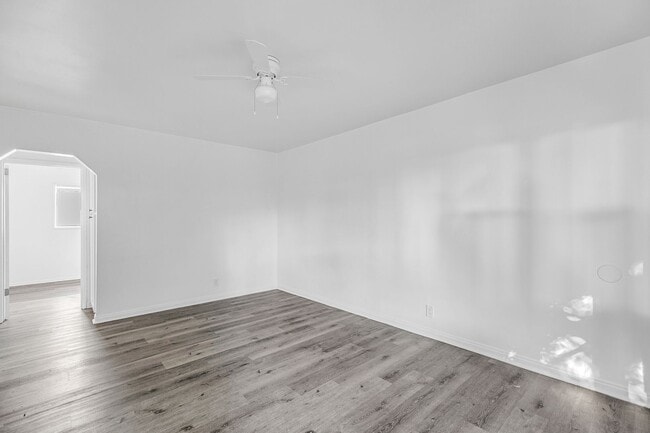 Photo - 13410 S Vermont Ave Unidad 13410