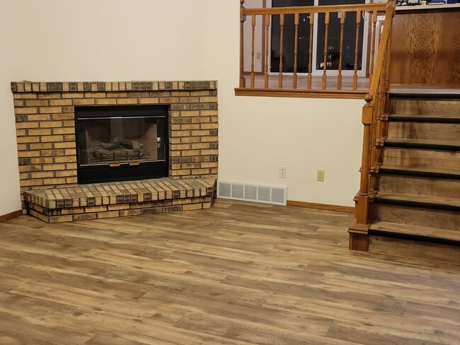 Building Photo - 2231 Cloudview Ct Rental