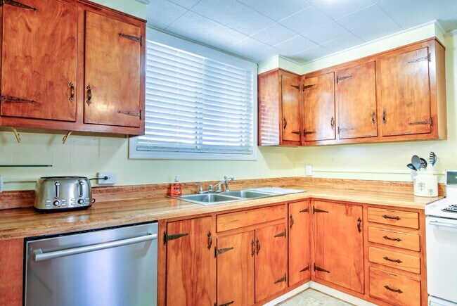 Photo - 1624 Edgemont Ave