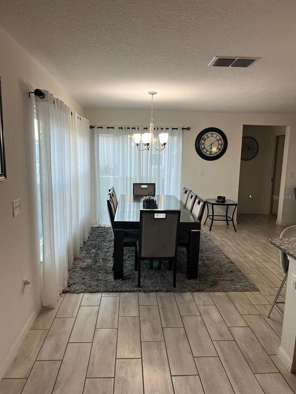 Photo - 4668 Glencrest Loop