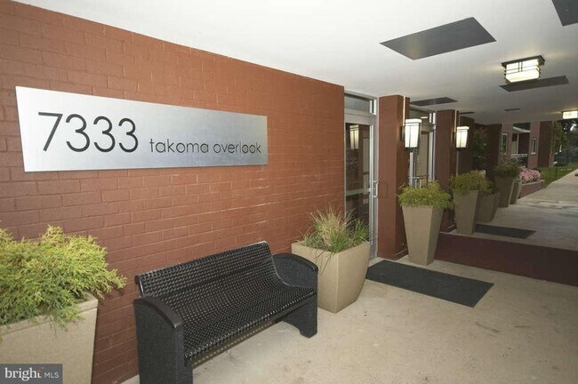 Photo - Welcome to Takoma Overlook! Furnished 1br ... Unit 1116