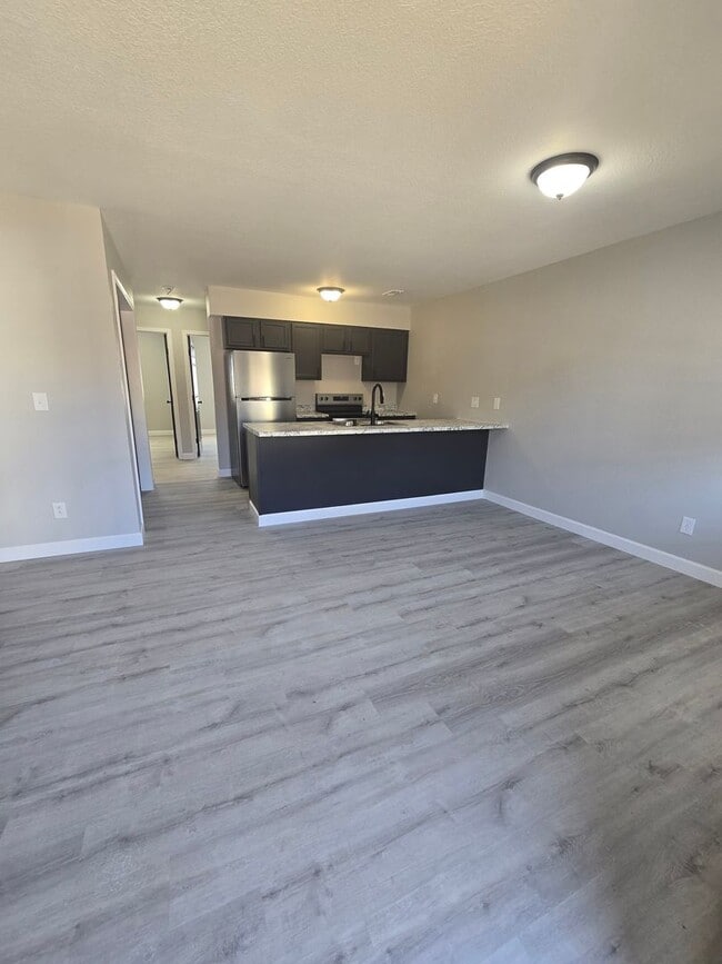 Photo - 2 Bedroom , 1 Bathroom Apartment! Unit 35 Osage Ridge Rd #6