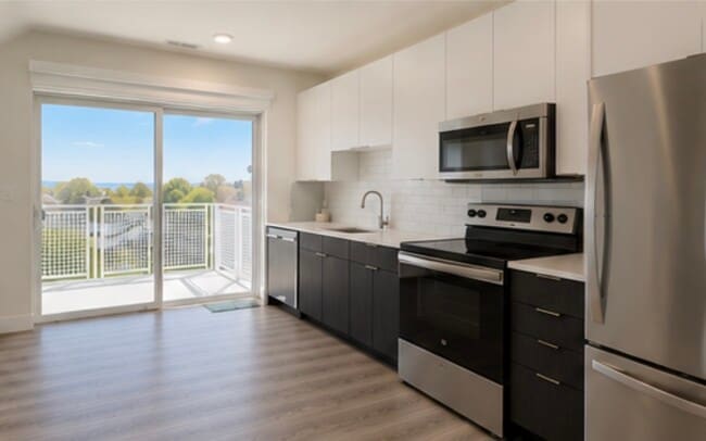Photo - 5945 6th Ave Unit 318