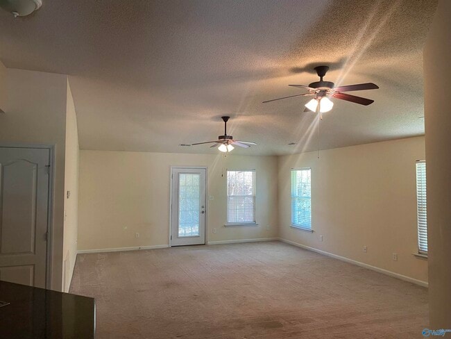 268 Shadow Ct SW