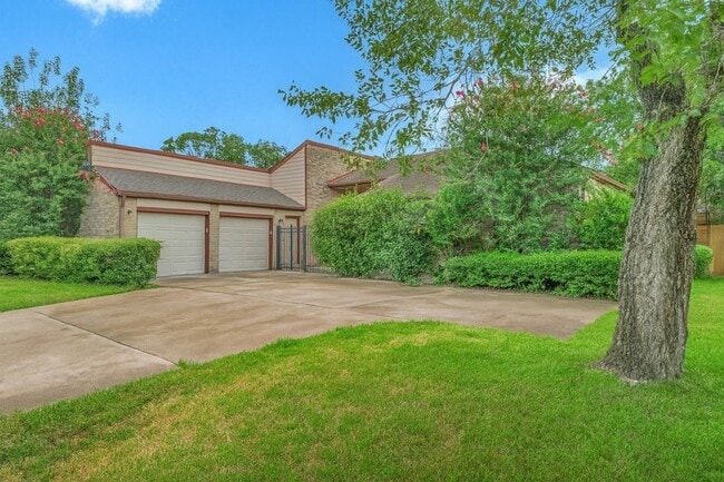 Photo - 10919 Paulwood Dr