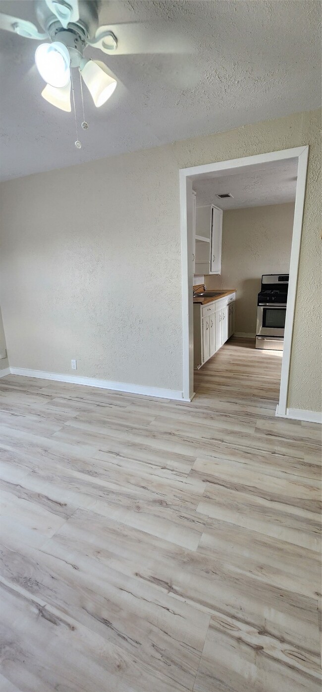 Photo - 804 Graceland St