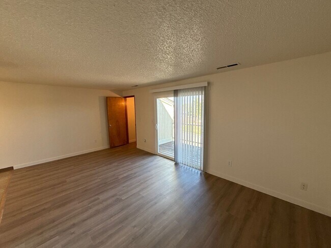 Photo - 650 Taybin Rd NW Unit D