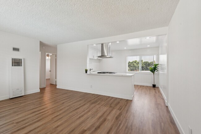 Photo - Sahara Apartments