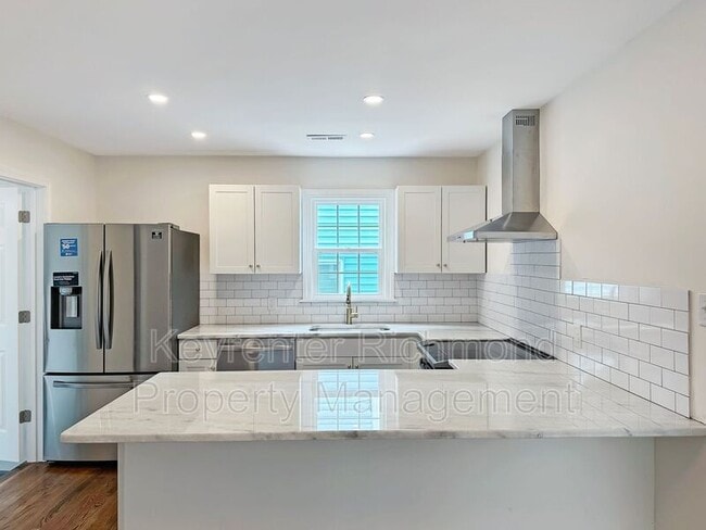 Photo - 7409 Landsworth Ave