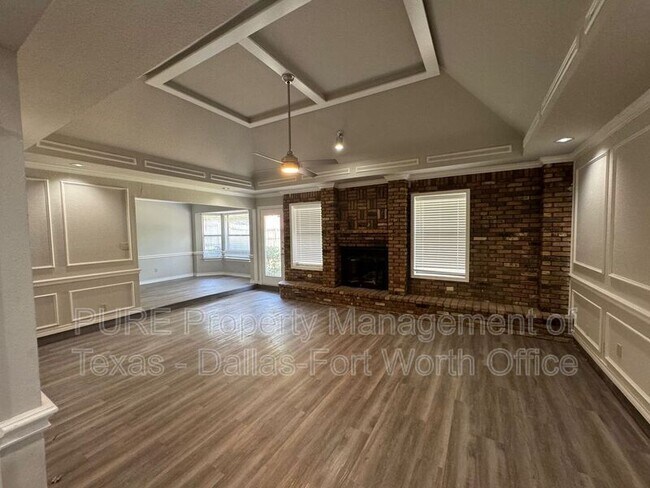 Photo - 7729 Red Oak St