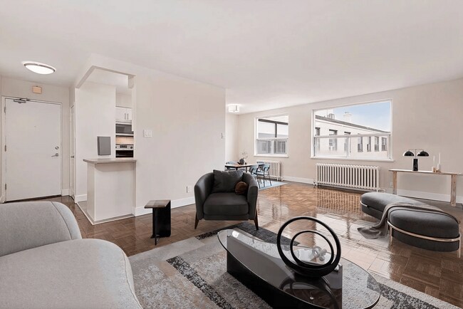 Photo - 2177 Avenue Road