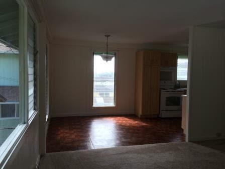 Photo - Nuuanu Home - 5 bedrooms, 2 baths House w/carport - Avail 1/5/2026