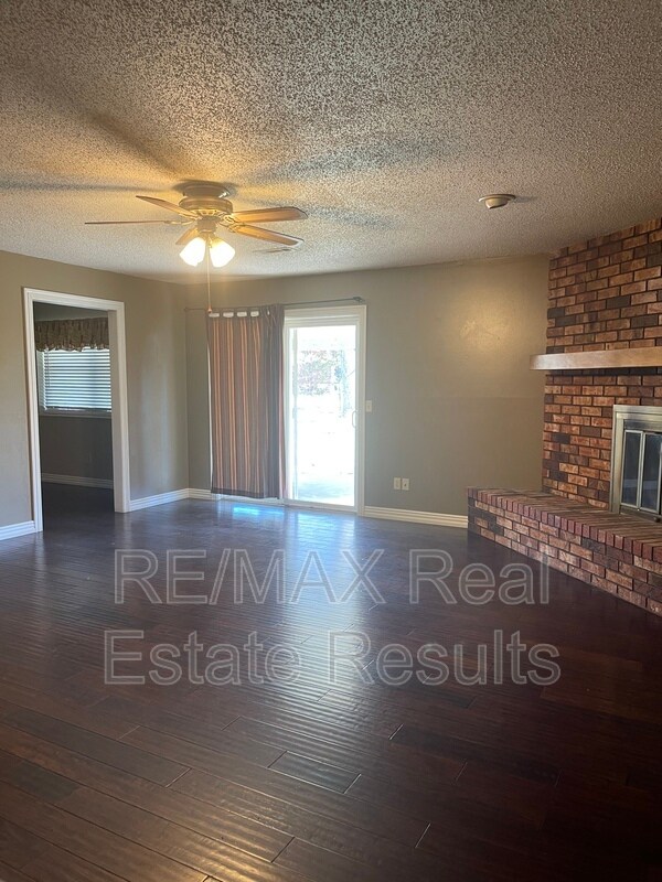 Photo - 1810 SE Crouch St