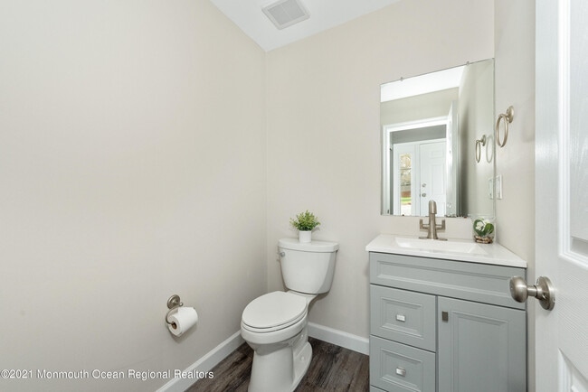 Photo - 14 Stuart Dr