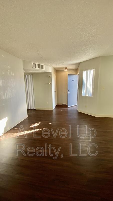 Photo - 232 W Laguna St