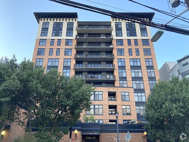 Building Photo - 610 Newark St. Unit 9B Rental