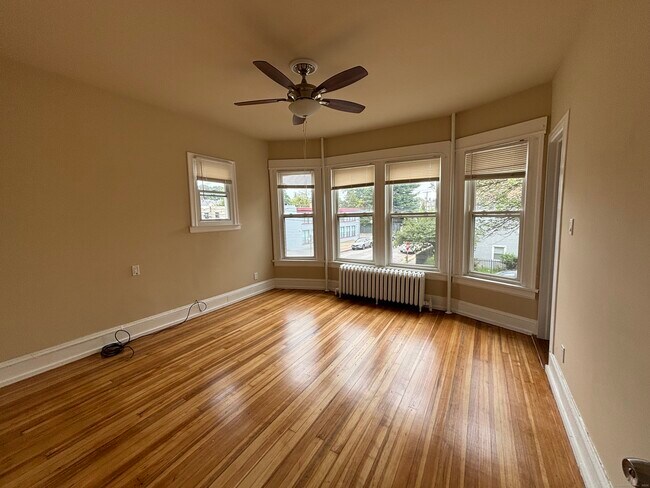 Photo - 252 Maplewood Ave Unit Second Floor