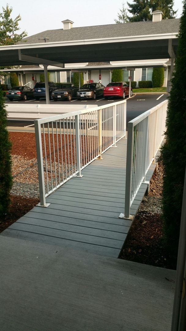 Photo - Spacious Puyallup Townhouse!