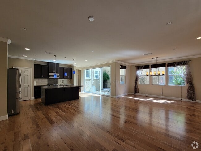 Building Photo - 1609 Bonanza Ln Rental