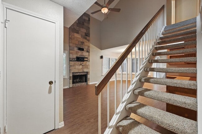 Photo - Beautiful 3 Bedroom Condo Overlooking The Canal!