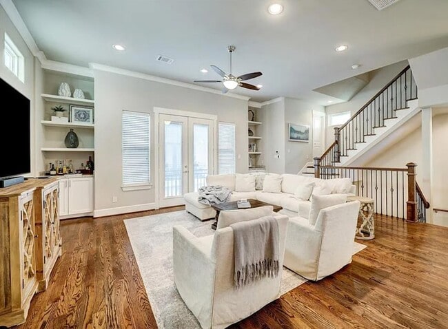 Photo - 870 Wakefield Dr