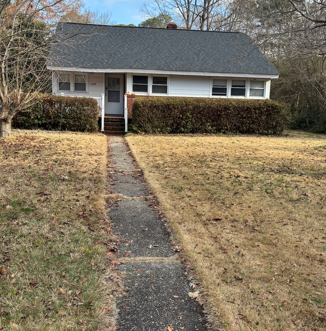 3 bedroom Coziness Ready for New Tenants - 3 bedroom Coziness Ready for New Tenants Casa