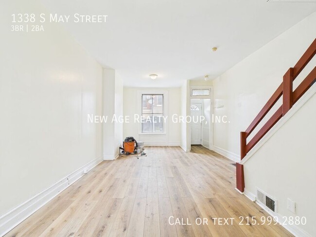 Photo - 1338 S May St