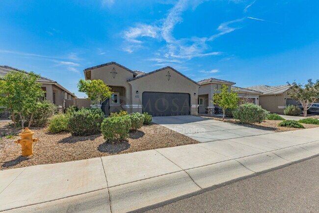 Photo - 35349 W San Alvarez Ave