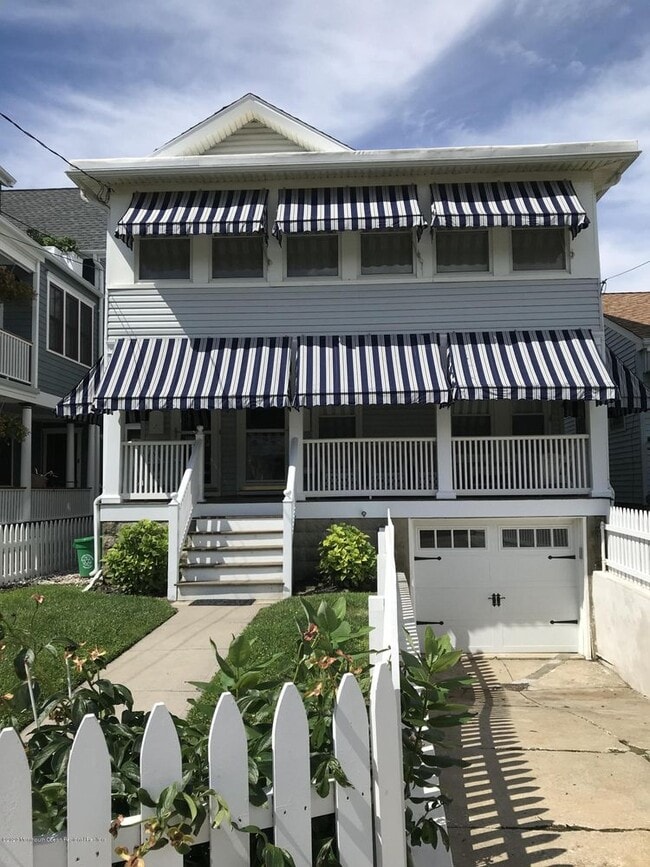 Building Photo - 7 Webb Ave Unit 1W-1W Rental