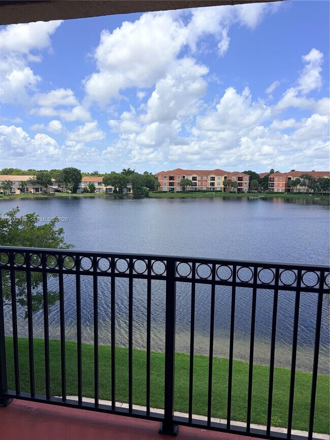 4706 SW 160th Ave Unit 137