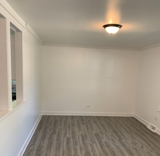 Photo - 946 Harvard Ln