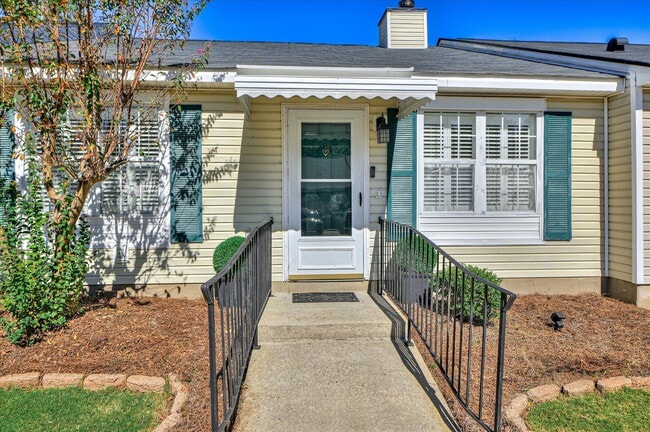Photo - 2207 Thicket Ct