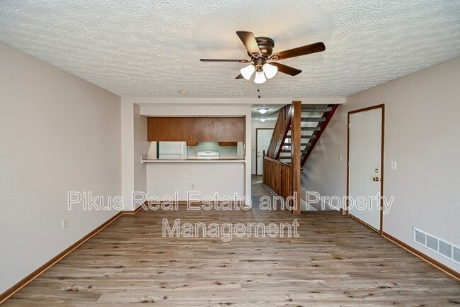 Photo - 2012 Redwing Dr Condo