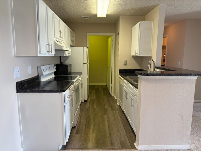 Photo - 2533 Grassy Point Dr Unit 213