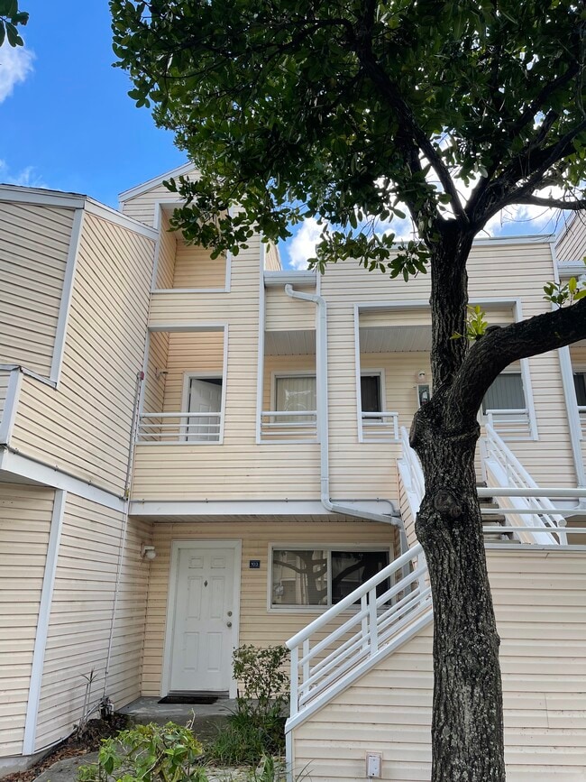 Photo - 3433 NW 44th St Unit 203