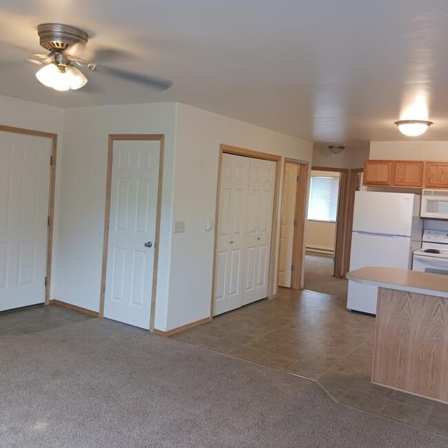 Photo - 114 E Dudley St