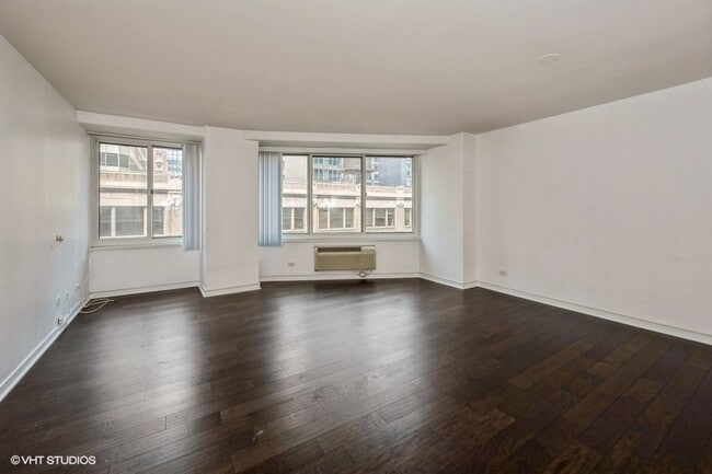 Photo - 211 E Ohio St Unit 1003