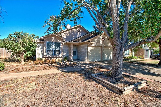 Photo - 1105 Forest Oaks Path House