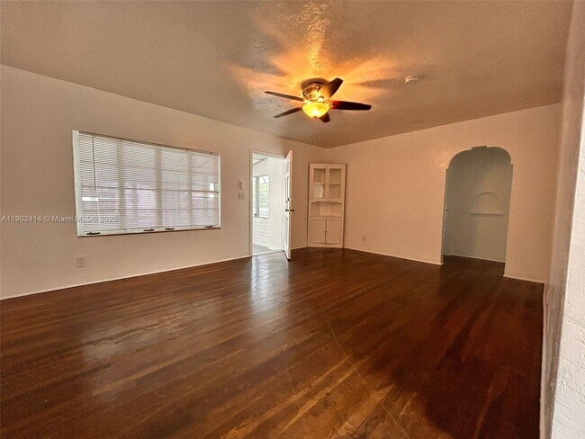 Photo - 1928 Wilson St Unit 1