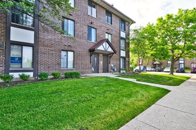 1012 Centurion Ln