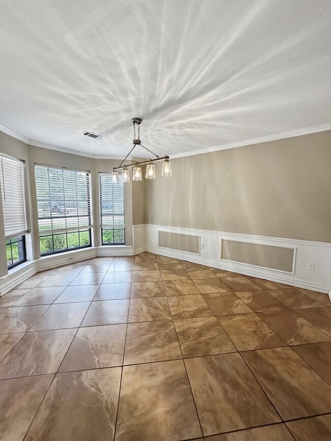 3934 Cypress Lake Dr