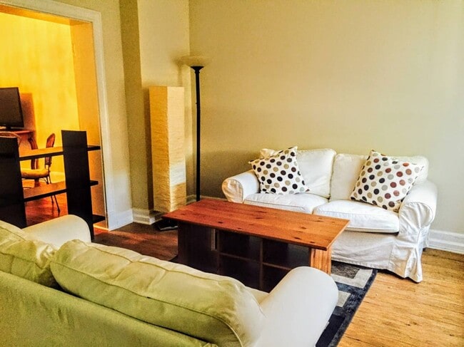 Photo - 617 Irving St NW