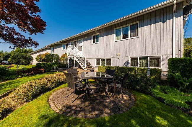 Photo - 7465 Crestwood Dr