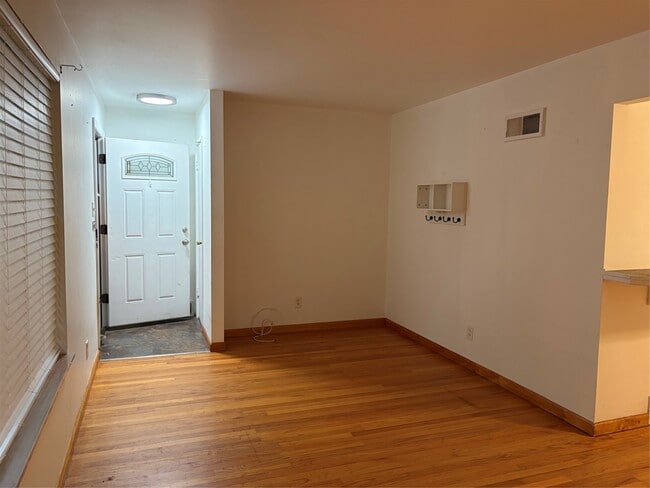 Photo - 649 San Gabriel Pl