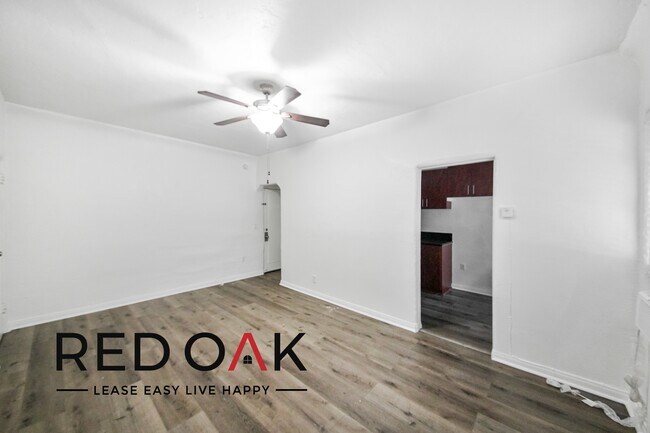 Photo - ~$150 OFF Each Month~ Lovely and Bright St... Unit 204