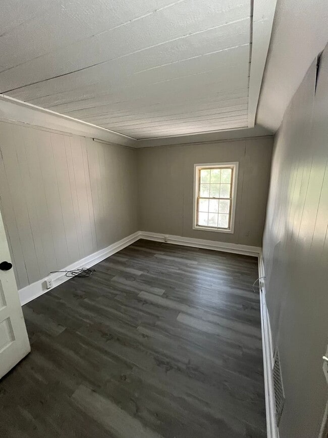 Photo - Section 8 Accepted, 3-bedroom home, perfec...