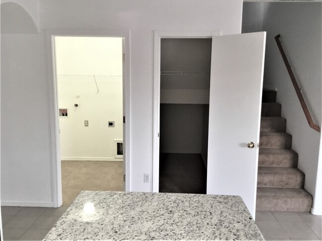 Photo - 1452 Penasco Rd NE